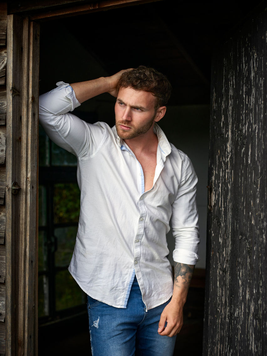 Stylish shirt: elegance in every detail